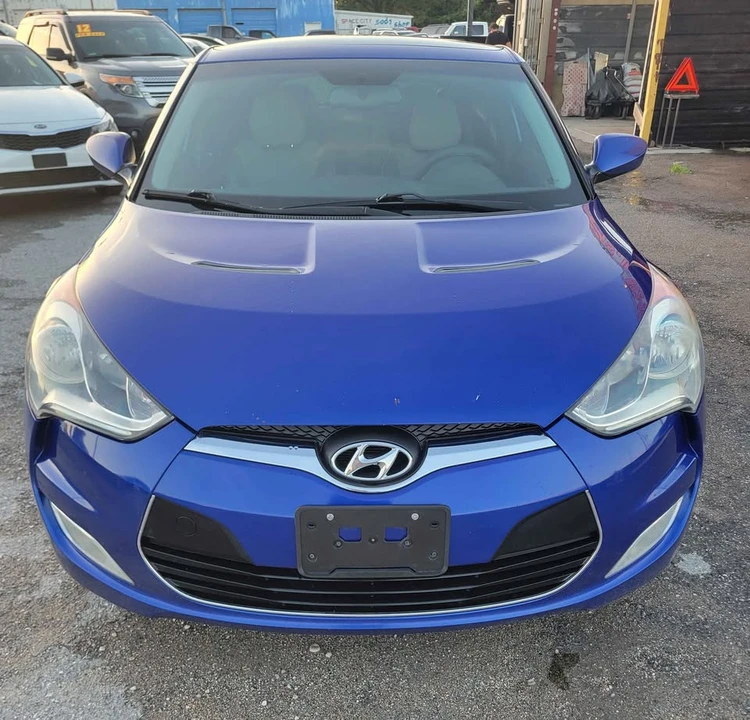 2012 Hyundai Veloster - Image 4 of 10