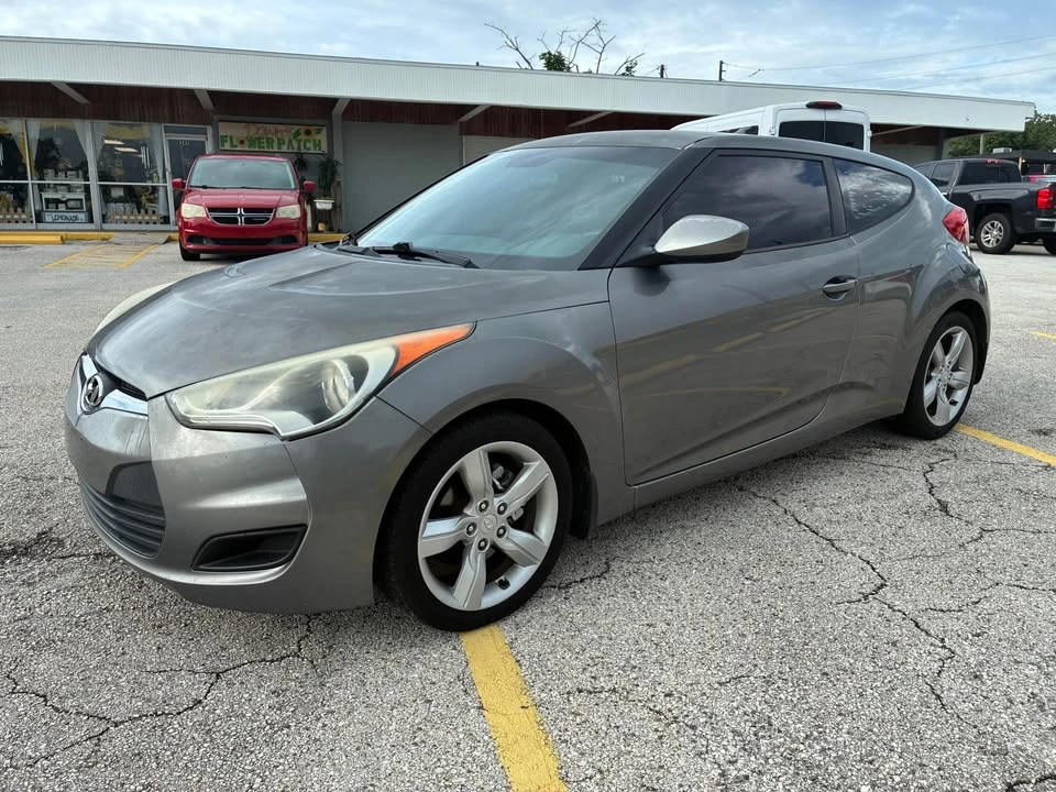 2012 Hyundai Veloster - Image 8 of 13