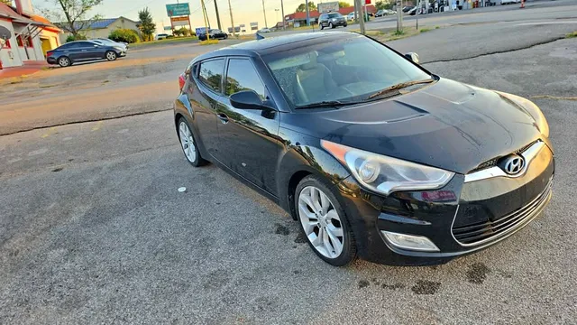 2012 Hyundai Veloster Coupe 3D