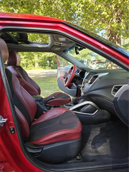 2012 Hyundai Veloster - Image 16 of 16