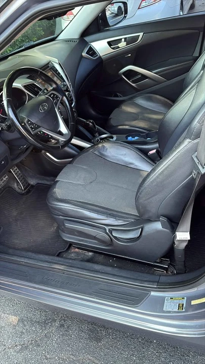 2012 Hyundai Veloster - Image 9 of 12