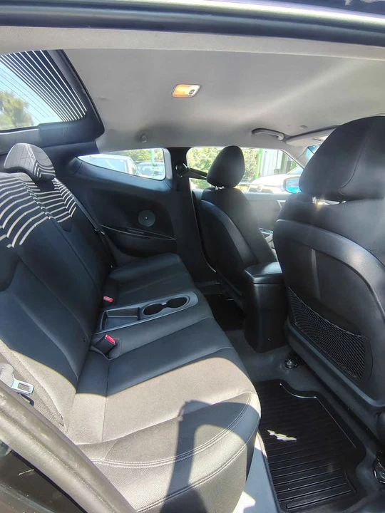 2012 Hyundai Veloster - Image 6 of 7