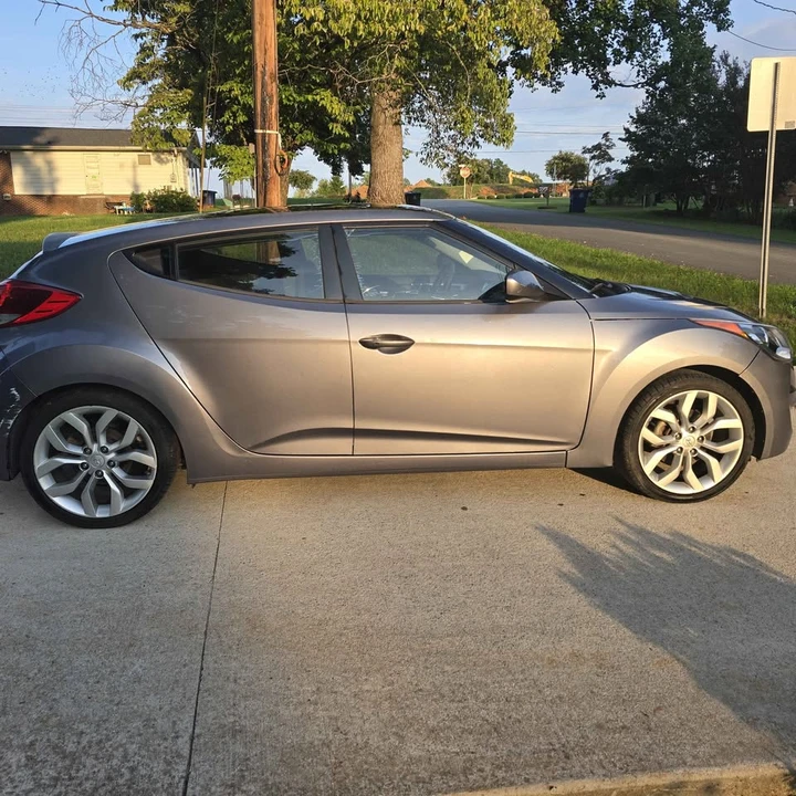 2012 Hyundai Veloster - Image 3 of 11