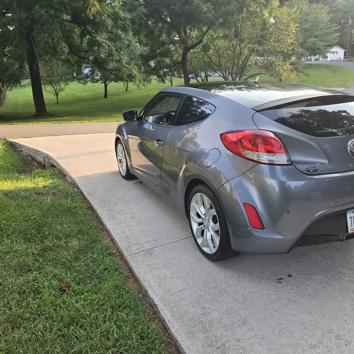 2012 Hyundai Veloster - Image 5 of 11