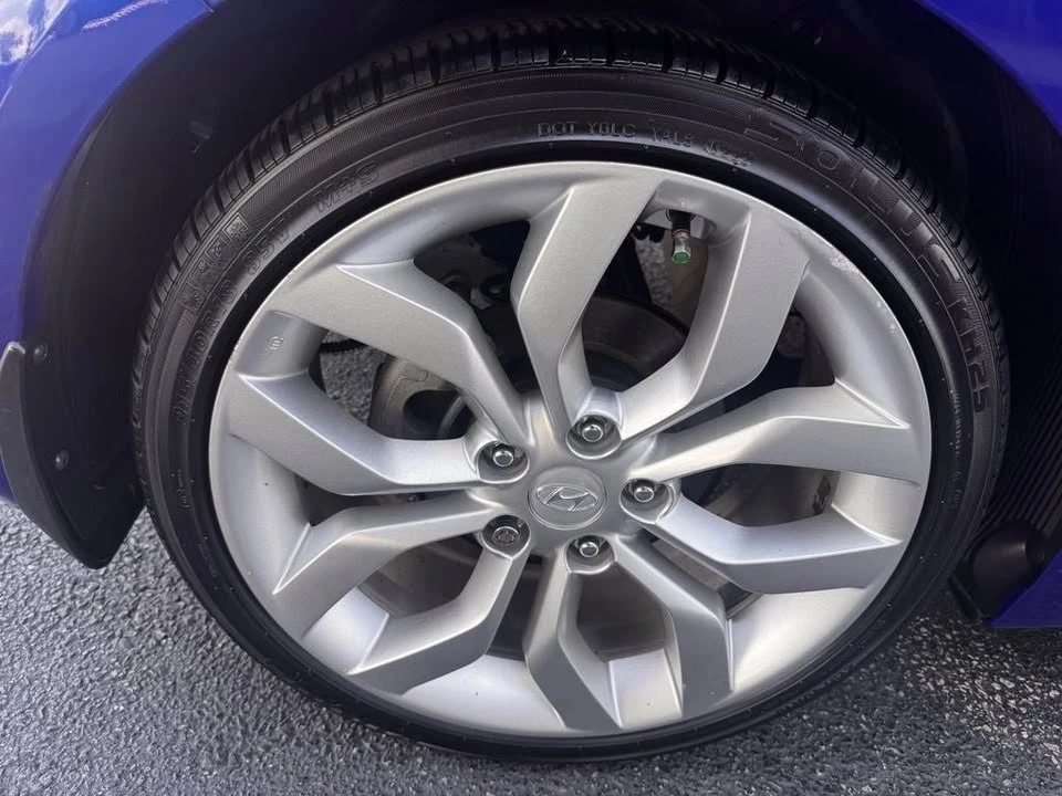2012 Hyundai Veloster - Image 17 of 18