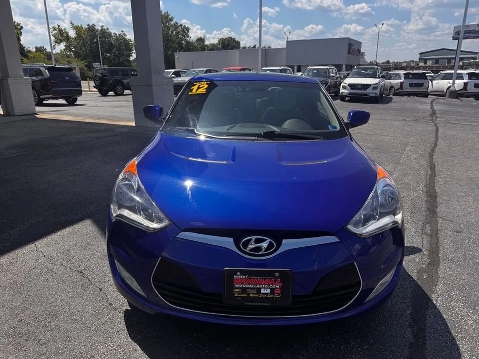 2012 Hyundai Veloster - Image 2 of 18