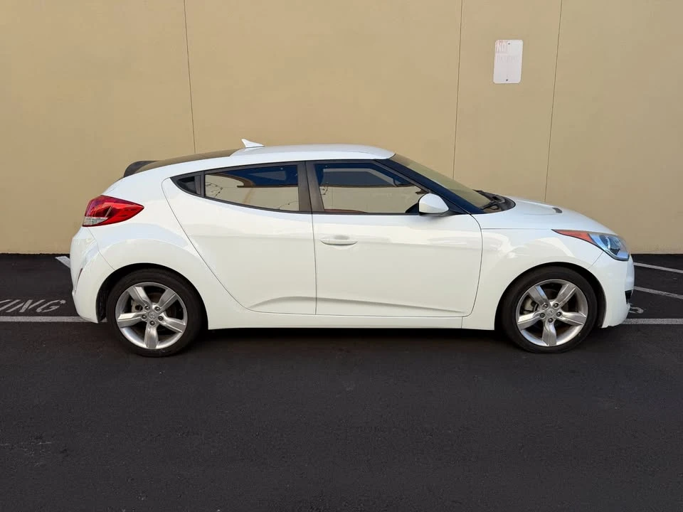 2012 Hyundai Veloster - Image 7 of 16