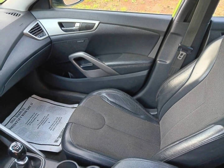 2012 Hyundai Veloster - Image 8 of 14