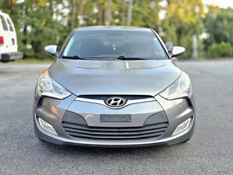 2012 Hyundai Veloster LE
