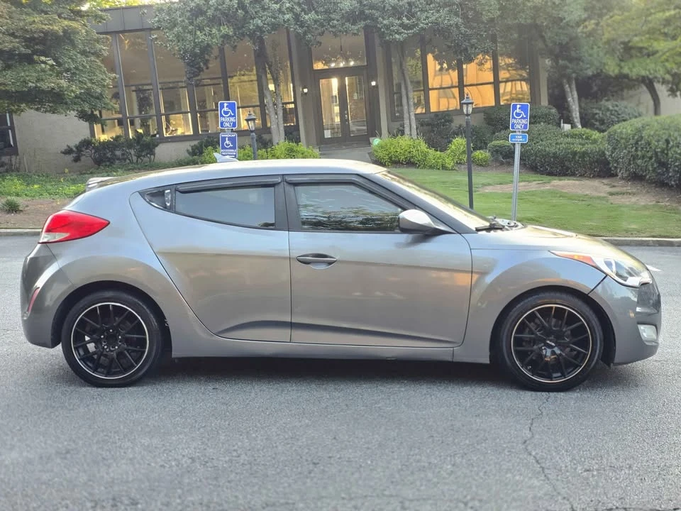 2012 Hyundai Veloster - Image 8 of 15