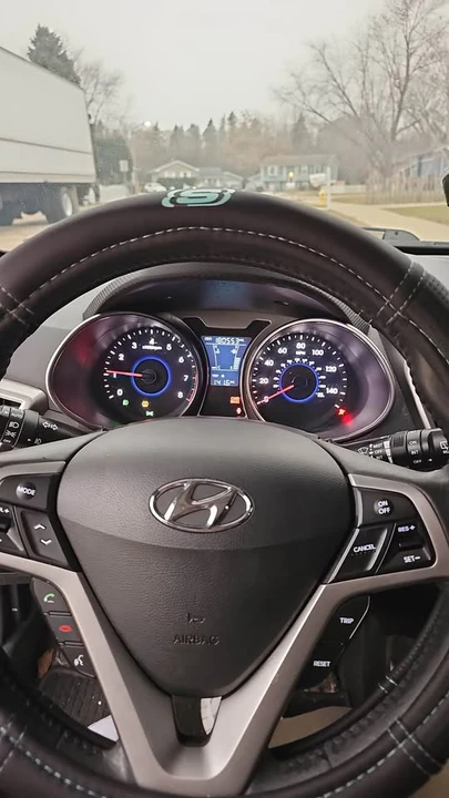 2012 Hyundai Veloster - Image 7 of 10