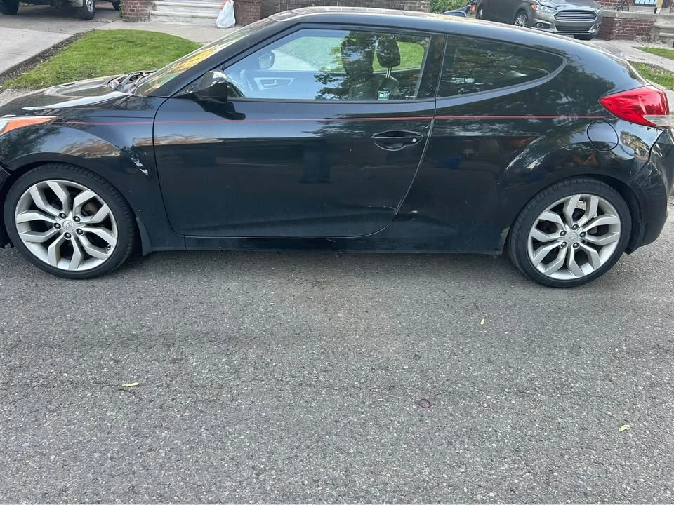 2012 Hyundai Veloster - Image 3 of 9