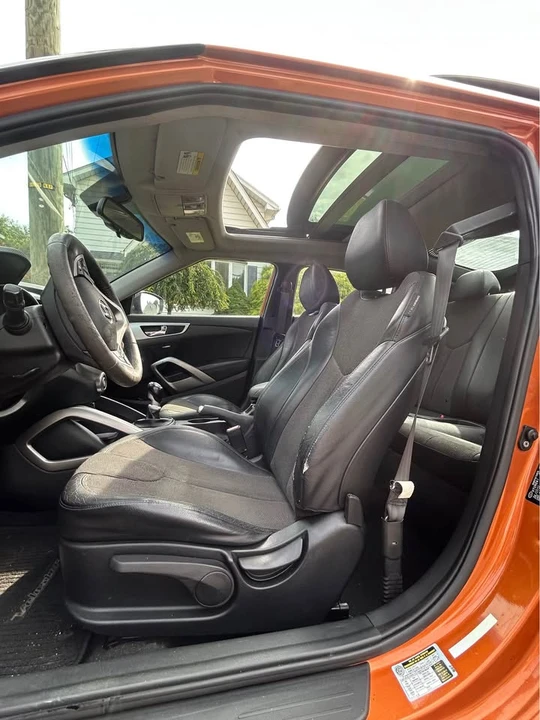 2012 Hyundai Veloster - Image 6 of 15