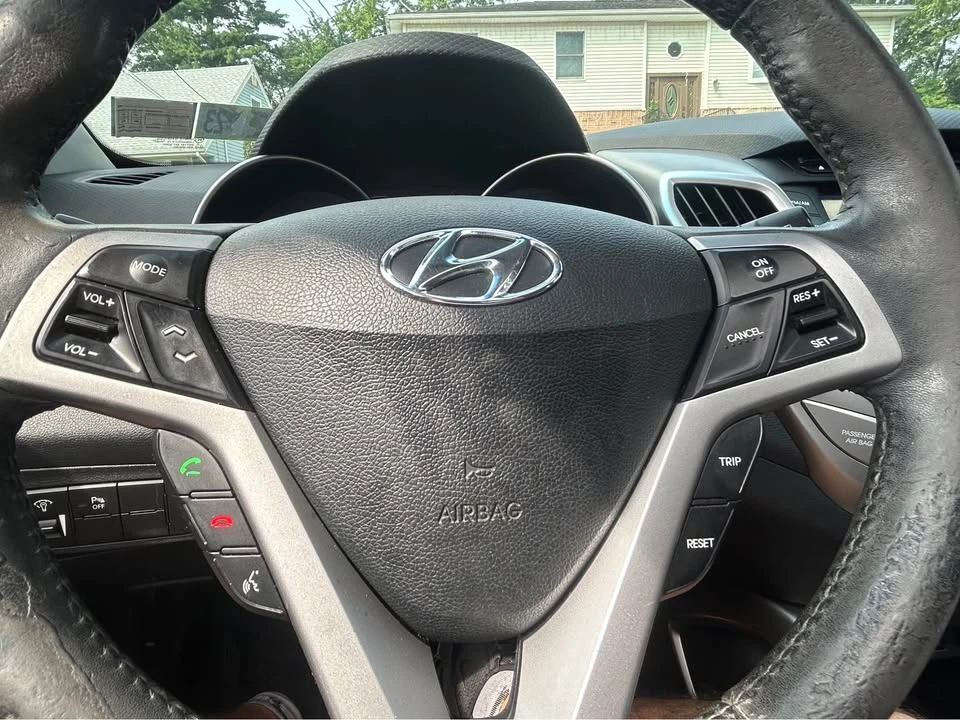 2012 Hyundai Veloster - Image 15 of 15