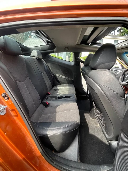 2012 Hyundai Veloster - Image 7 of 15