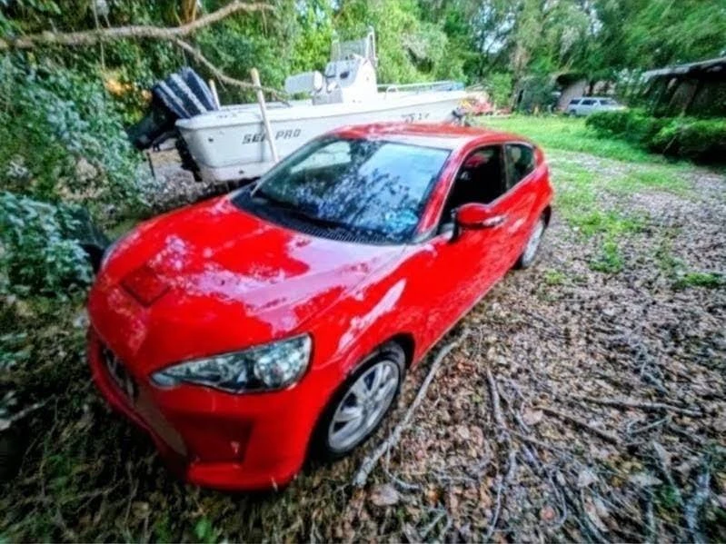 2012 Hyundai Veloster - Image 2 of 2