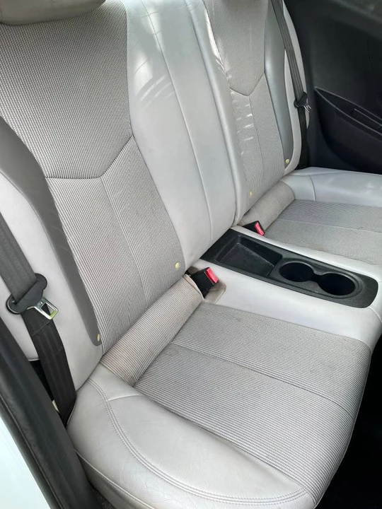 2012 Hyundai Veloster - Image 7 of 10