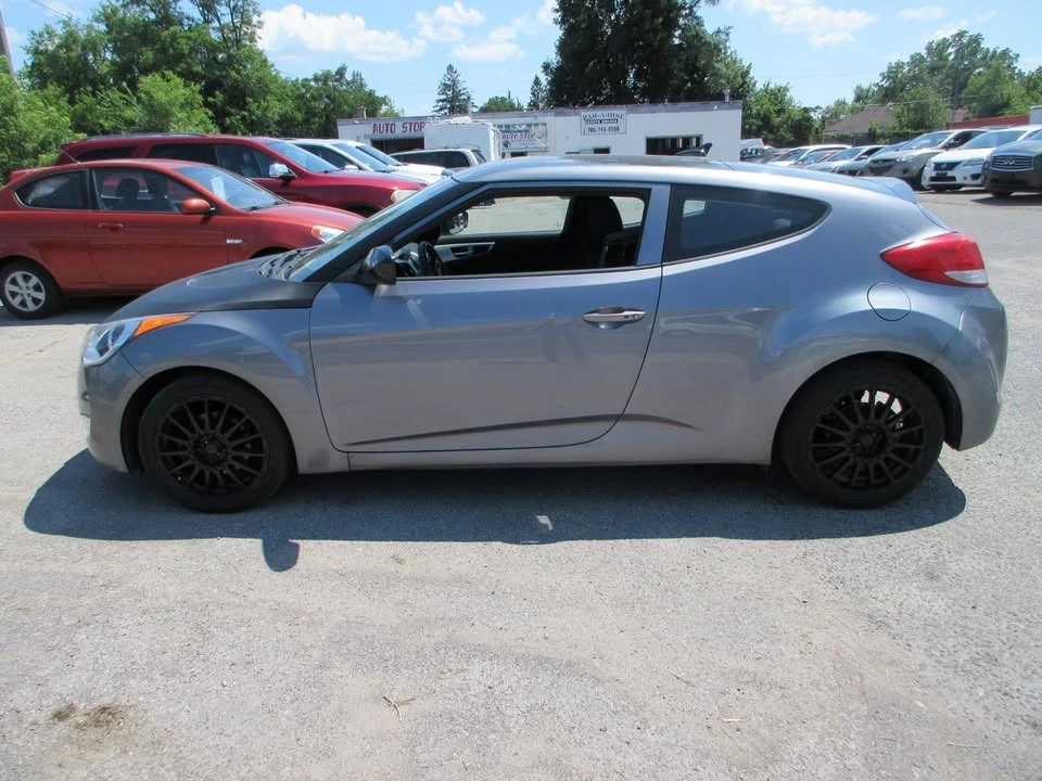 2012 Hyundai Veloster - Image 2 of 17