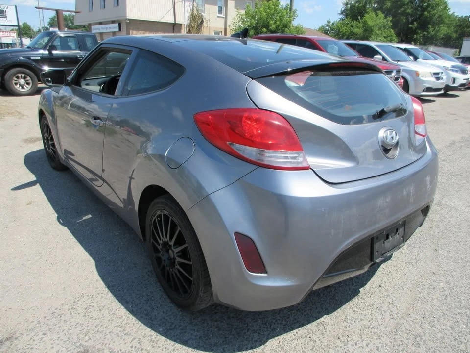 2012 Hyundai Veloster - Image 3 of 17