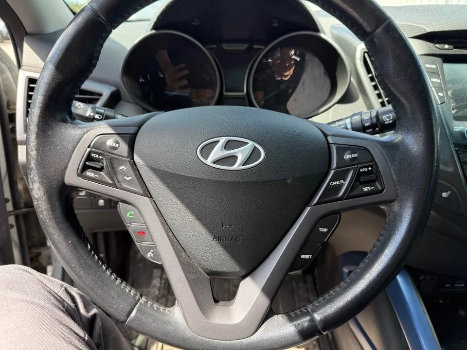 2012 Hyundai Veloster - Image 4 of 6