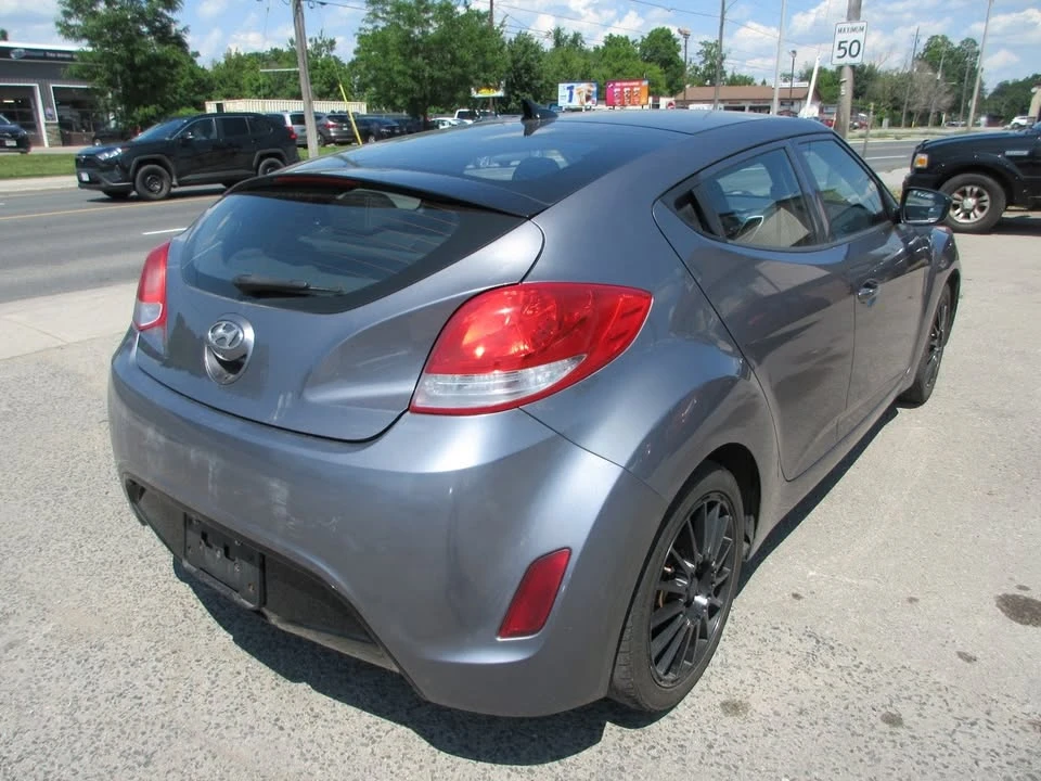 2012 Hyundai Veloster - Image 5 of 17
