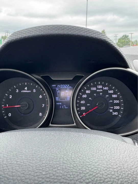 2012 Hyundai Veloster - Image 13 of 15