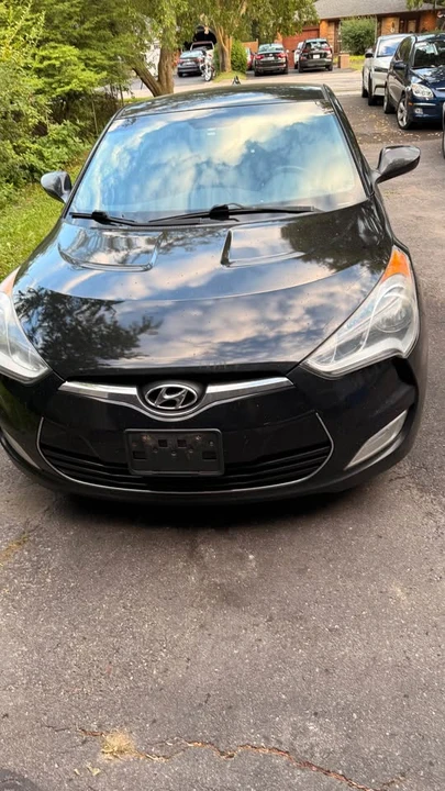 2012 Hyundai Veloster - Image 2 of 14