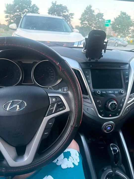 2012 Hyundai Veloster - Image 6 of 7