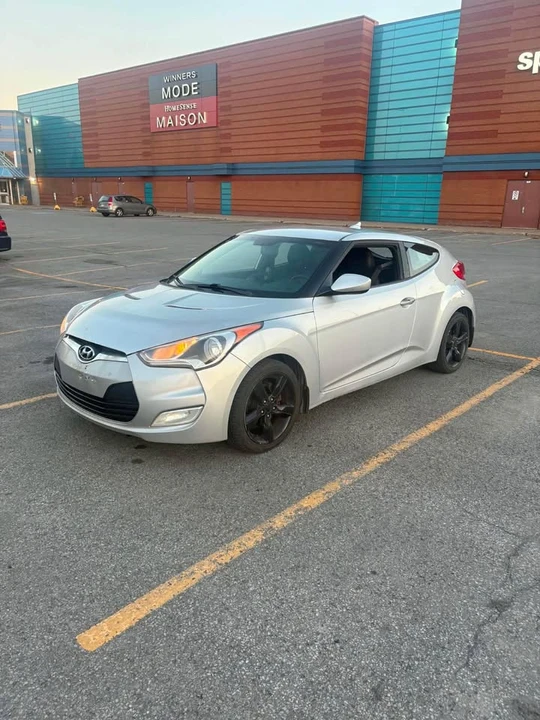 2012 Hyundai Veloster - Image 3 of 7