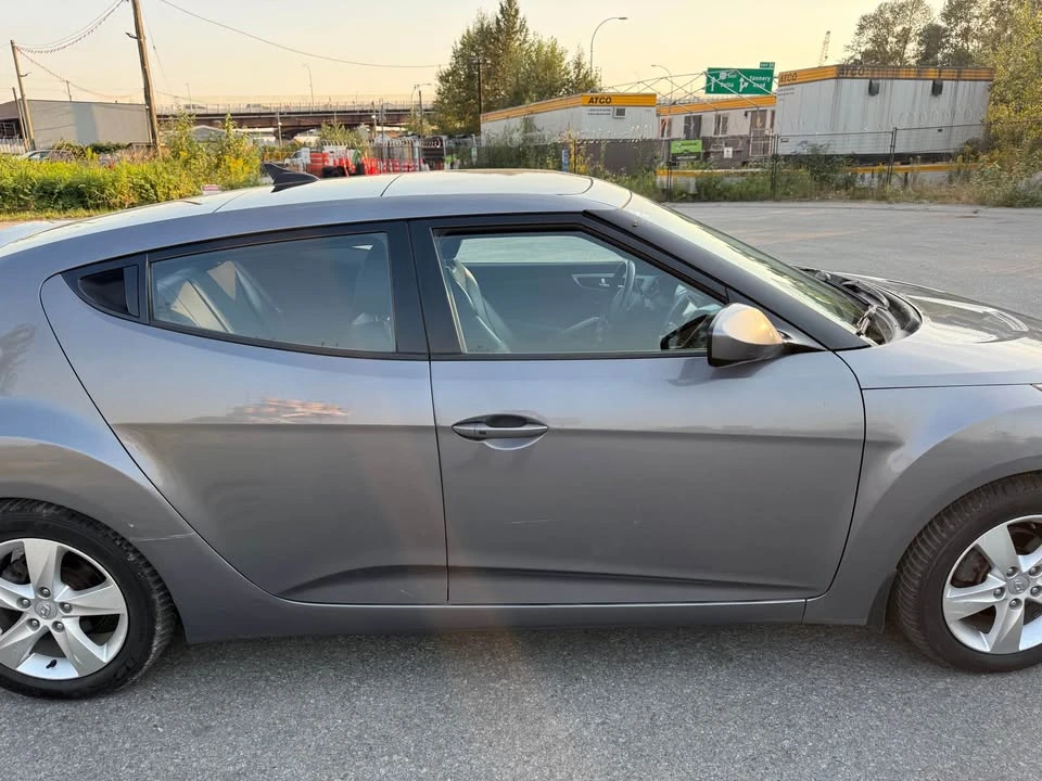 2012 Hyundai Veloster - Image 4 of 9