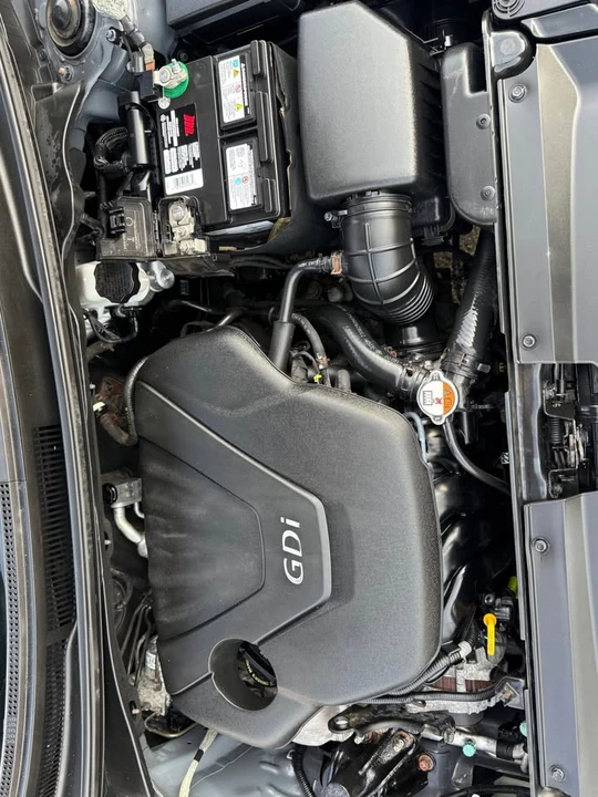 2012 Hyundai Veloster - Image 8 of 9