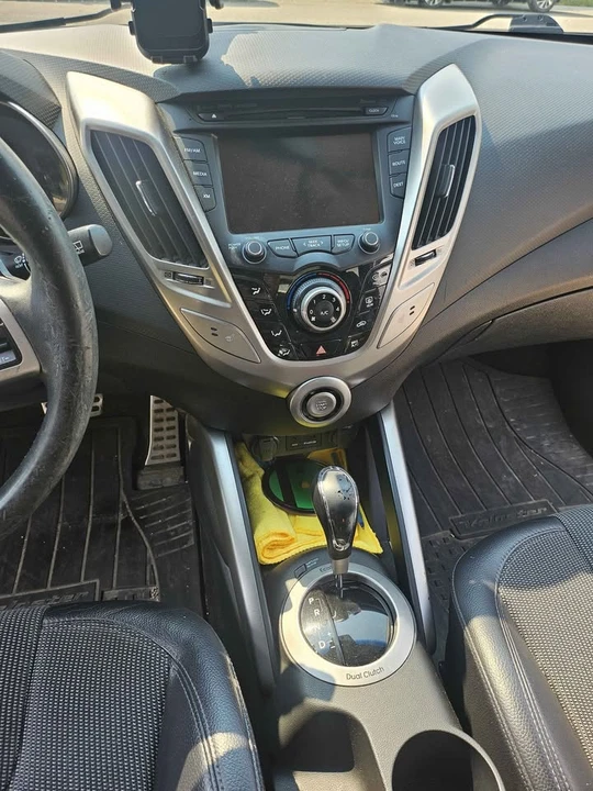 2012 Hyundai Veloster - Image 7 of 11