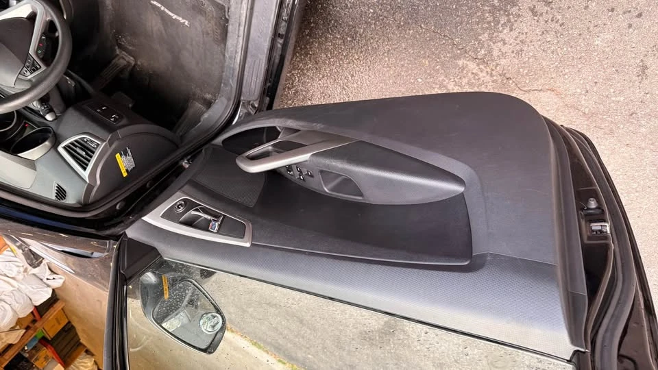 2012 Hyundai Veloster - Image 13 of 14