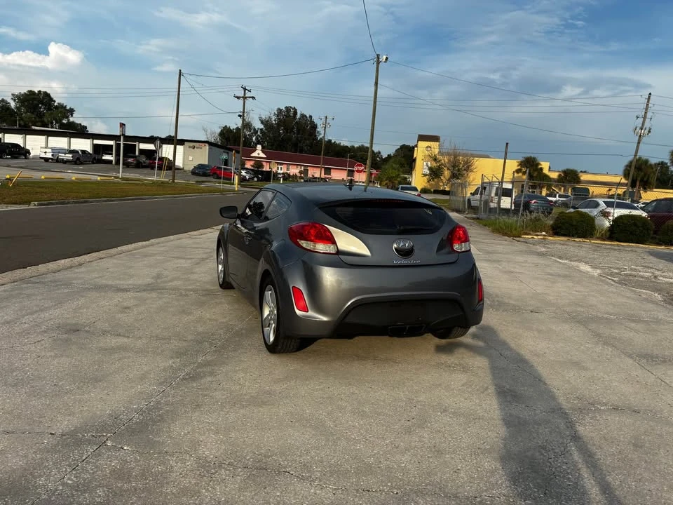 2012 Hyundai Veloster - Image 4 of 9