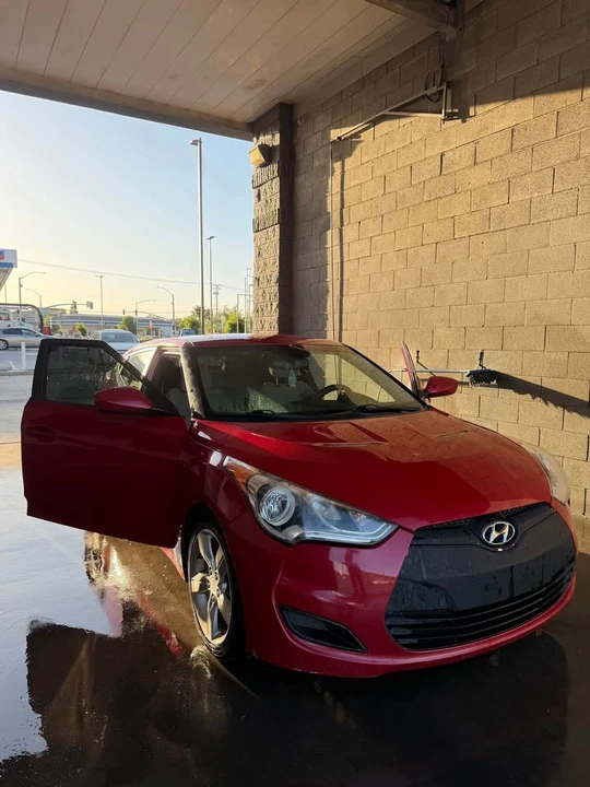 2012 Hyundai Veloster - Image 4 of 9