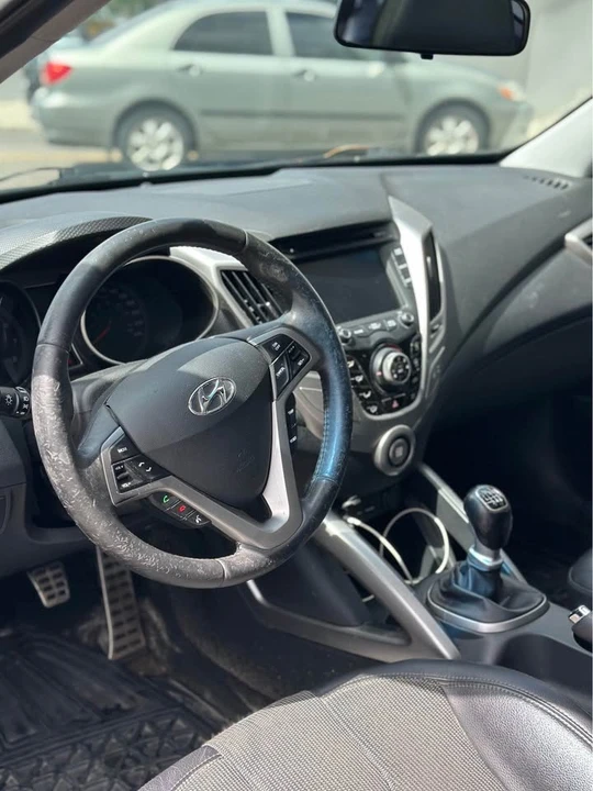 2012 Hyundai Veloster - Image 11 of 20
