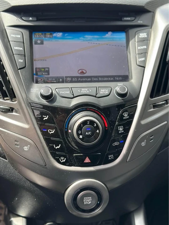 2012 Hyundai Veloster - Image 19 of 20