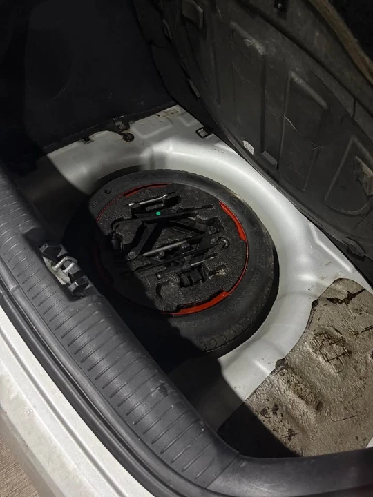2012 Hyundai Veloster - Image 14 of 16