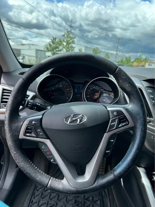 2012 Hyundai Veloster - Image 16 of 20