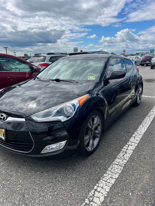 2012 Hyundai Veloster - Image 2 of 7
