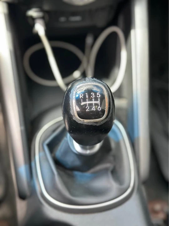 2012 Hyundai Veloster - Image 18 of 20