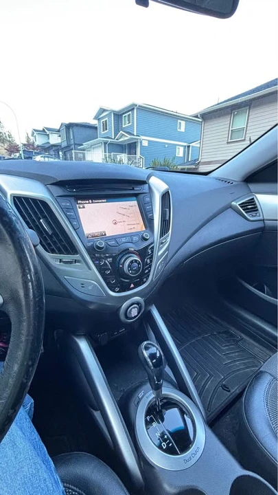 2012 Hyundai Veloster - Image 7 of 13