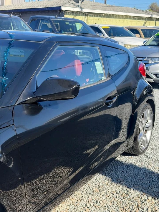 2012 Hyundai Veloster - Image 4 of 16