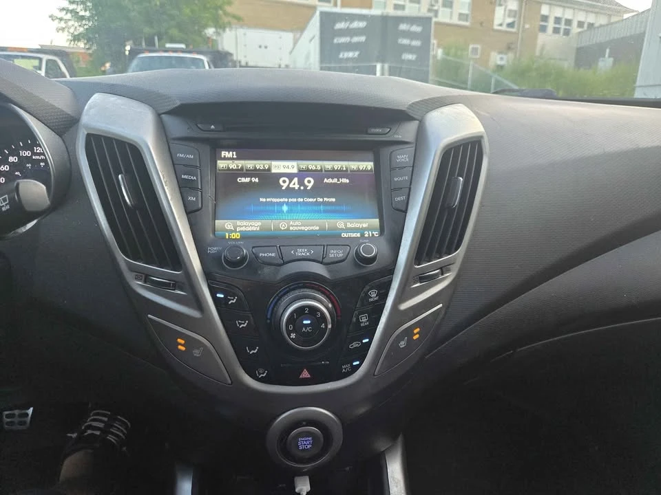 2012 Hyundai Veloster - Image 13 of 16
