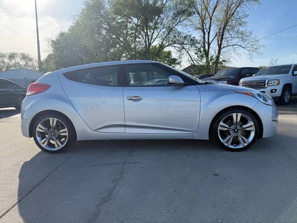 2012 Hyundai Veloster - Image 9 of 20
