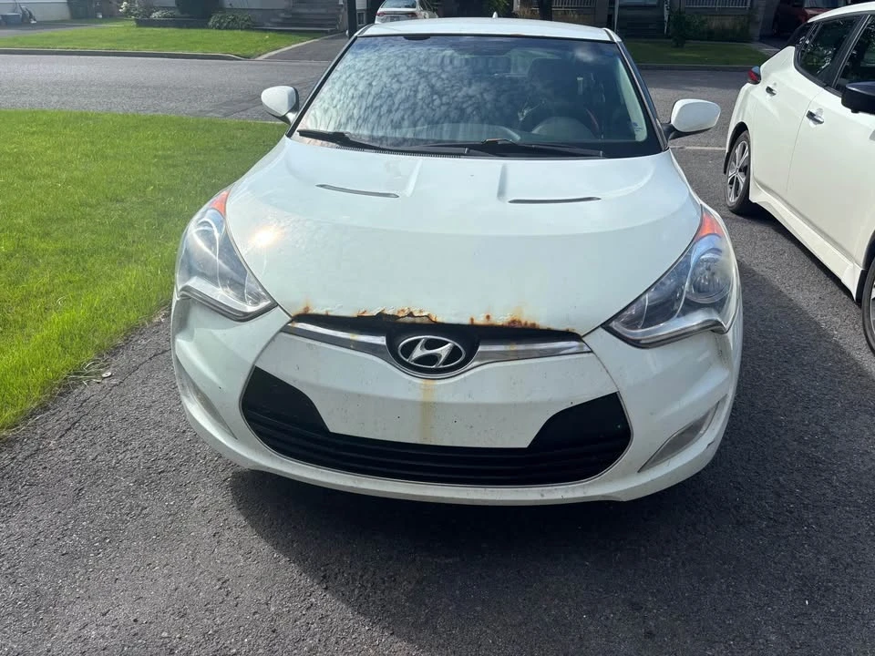 2012 Hyundai Veloster - Image 2 of 6