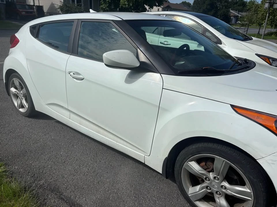 2012 Hyundai Veloster - Image 3 of 6