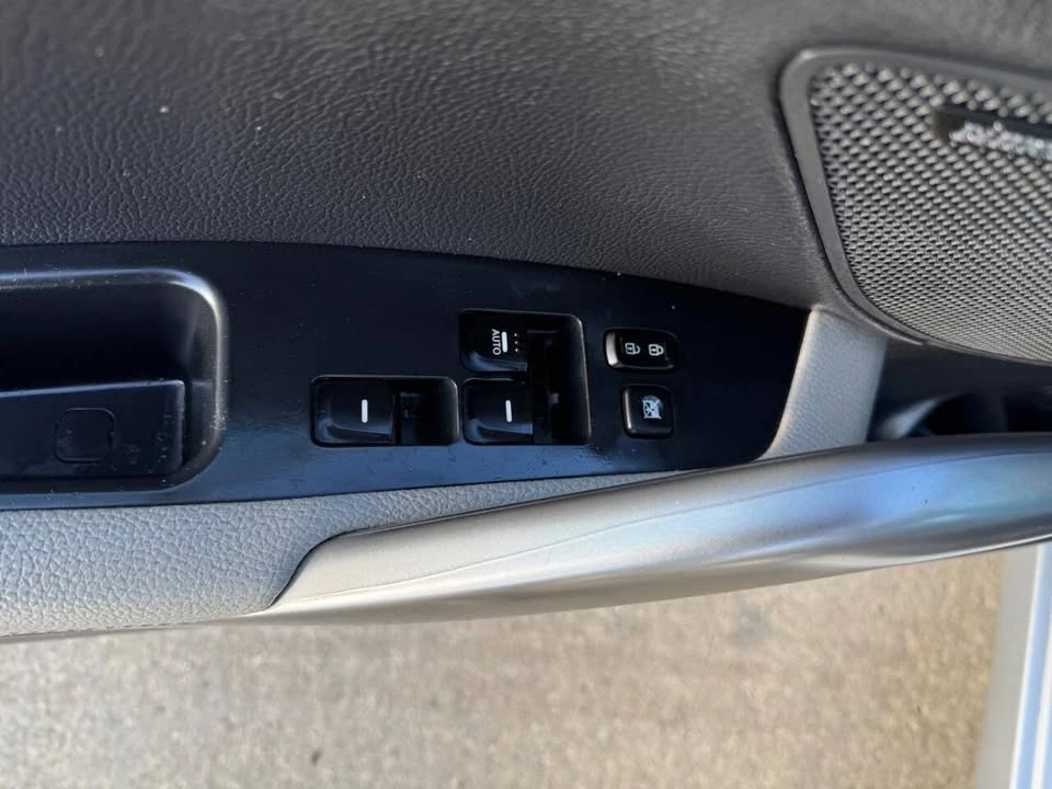 2012 Hyundai Veloster - Image 14 of 20