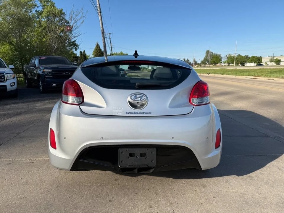 2012 Hyundai Veloster - Image 7 of 20