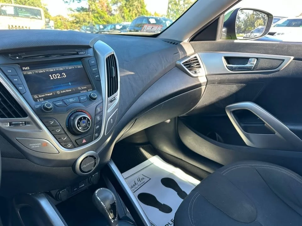 2012 Hyundai Veloster - Image 20 of 20
